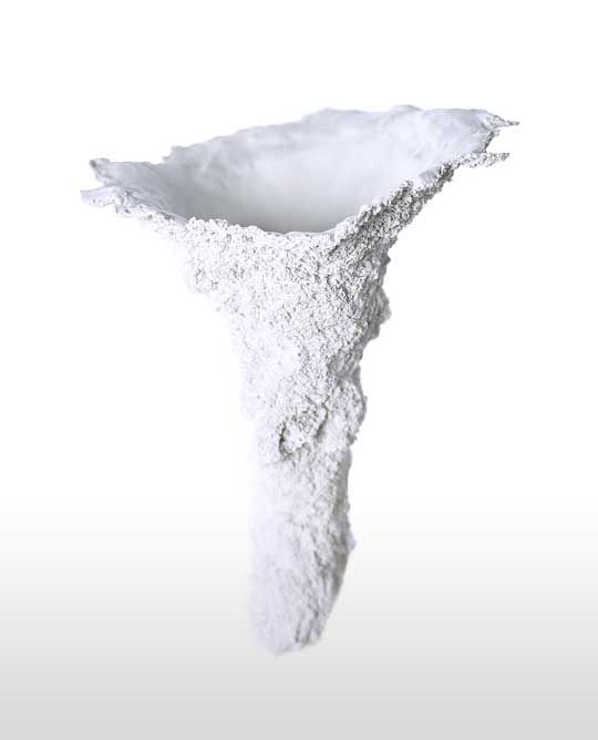 dog vase designed by frontdesign