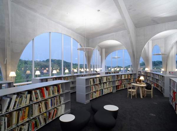 Tama Art University Library by Toyo Ito