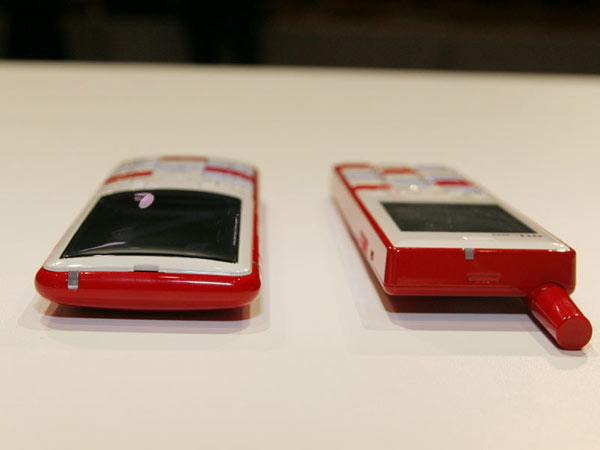 au infobar 2 deisgned by naoto fukasawa