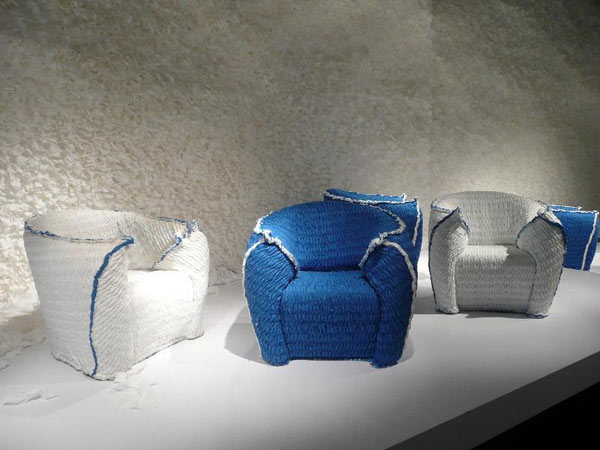 moroso panna chair and installation designed by Tokujin Yoshioka