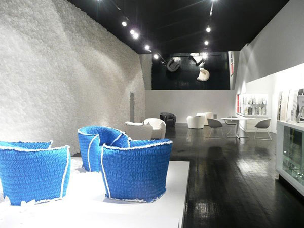 moroso panna chair and installation designed by Tokujin Yoshioka