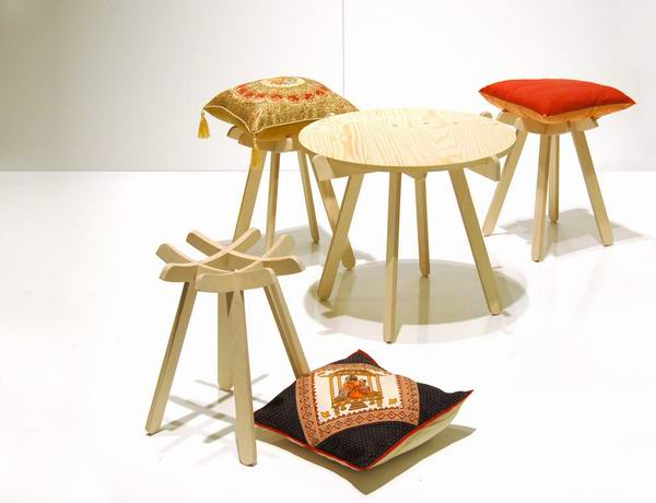 stool designed by 5.5 designer