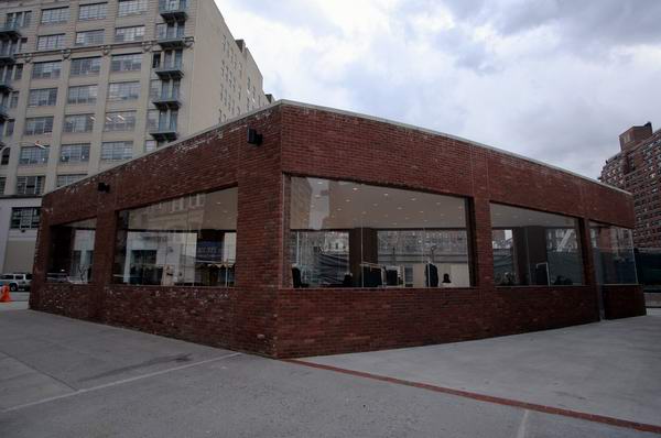 Yohji Yamamoto New York store designed by Junya Ishigami