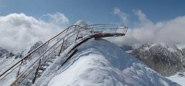 Top of Tyrol mountain-top viewing platform by Astearchitecture