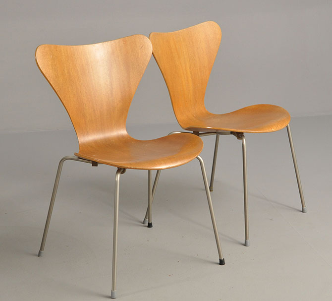 Arne Jacobsen Series 7
